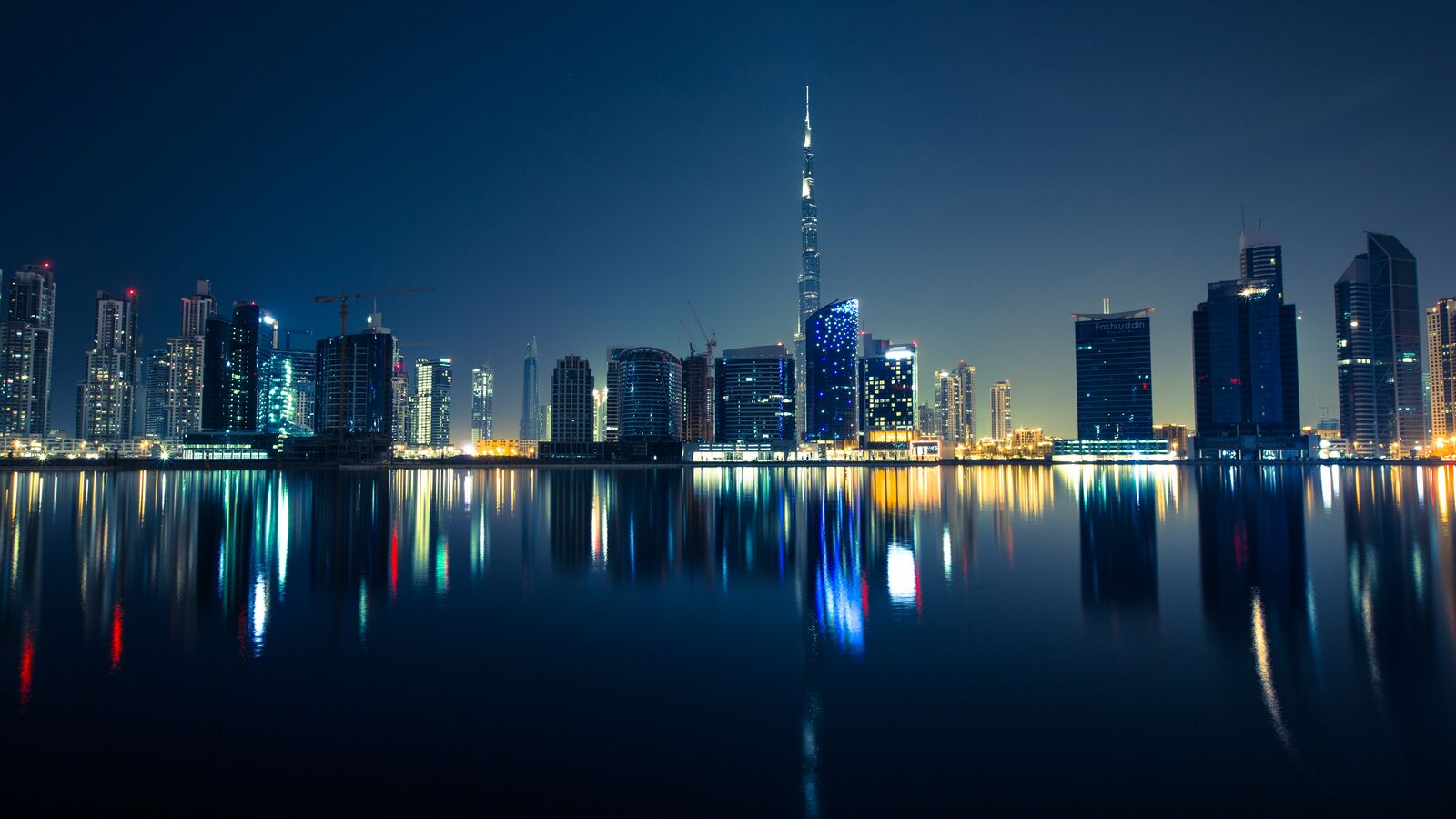 Special Economic Zones for Entrepreneurs: Dubai Free Zones to Próspera