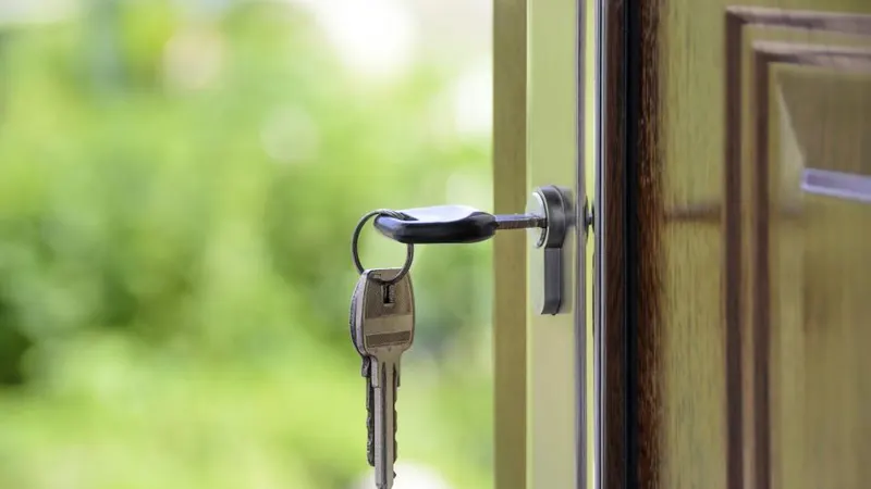 Tax Residency Ties: How Authorities Decide Where You Live