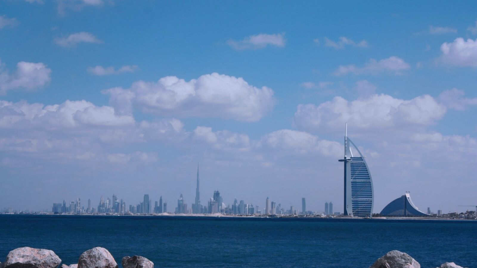 UAE Golden Visa Guide 2026: Categories, Requirements and Costs