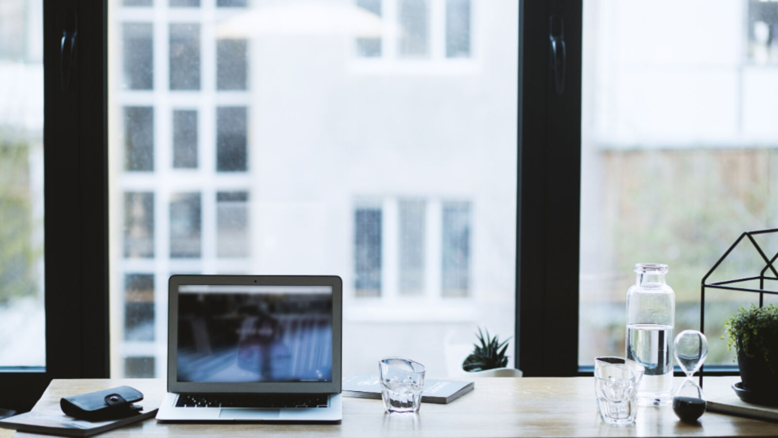Where to Base an Online Business: 8 Factors That Matter